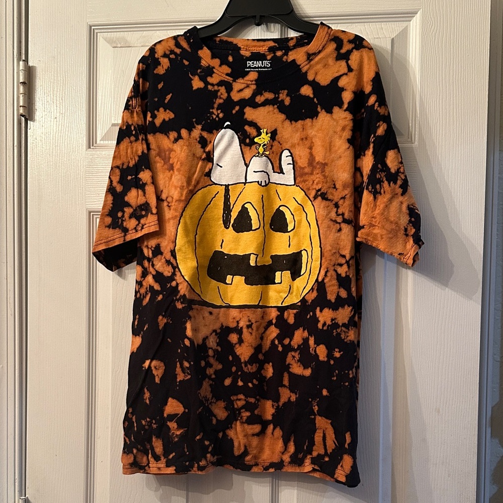 Peanuts Snoopy Halloween Tee - Orange and Black